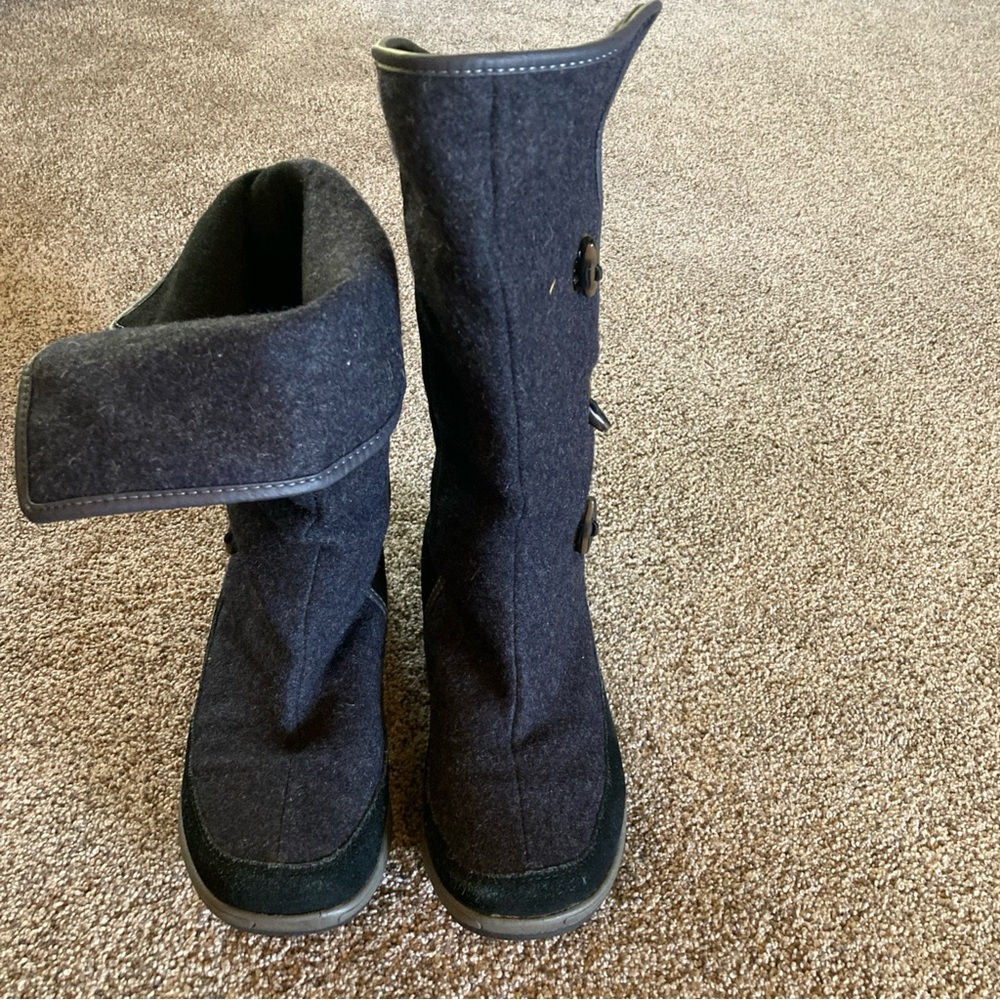 Lands End Women’s Boots Weatherfield Toggle Navy Blue Black Suede Slip In 7.5